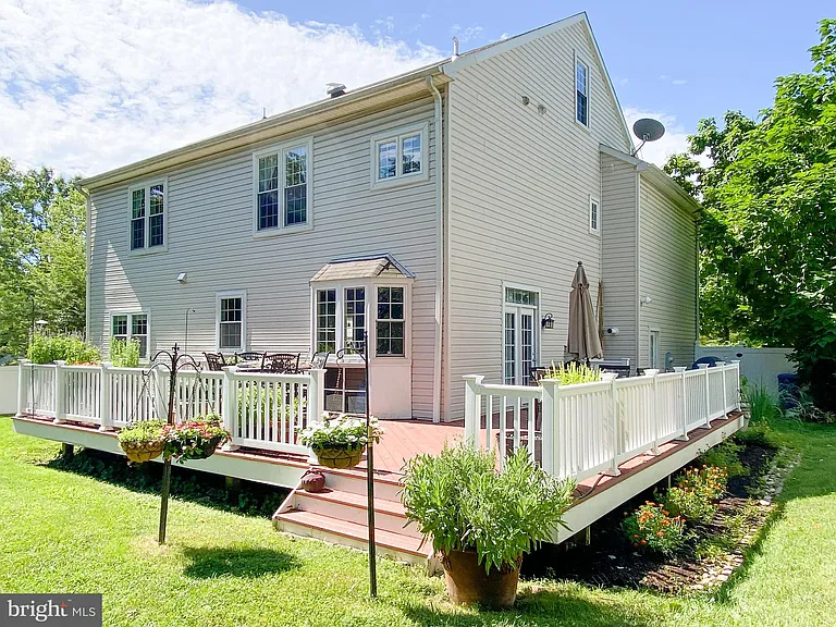 1947 Fay Pl — Photo 40
