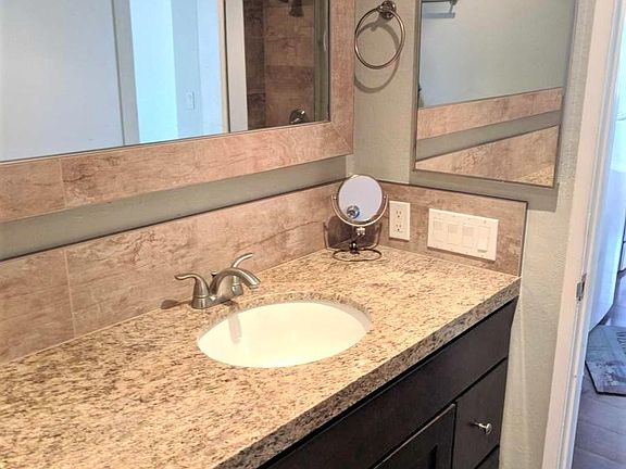 4th image of 785 W 19th St APT 8