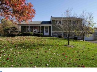 11 Bel Air Dr, Yardley, PA 19067