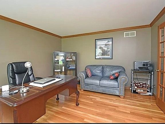 5th image of 5658 Krystal Ct