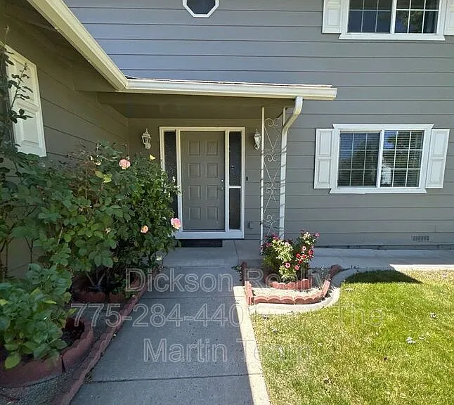 3285 Danville Dr — Photo 1