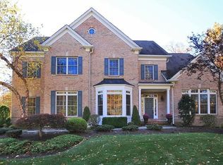 72 Stone Ridge Dr, Ringwood, NJ 07456