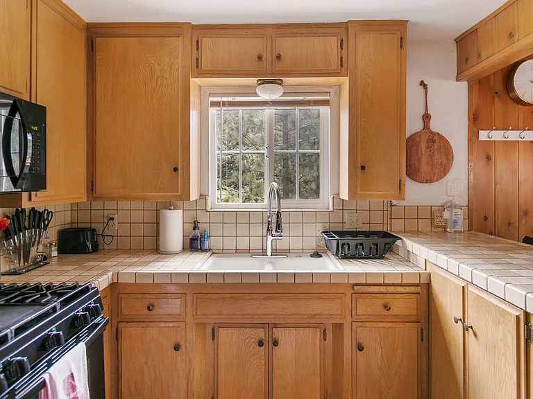332 S Fairway Dr — Photo 8