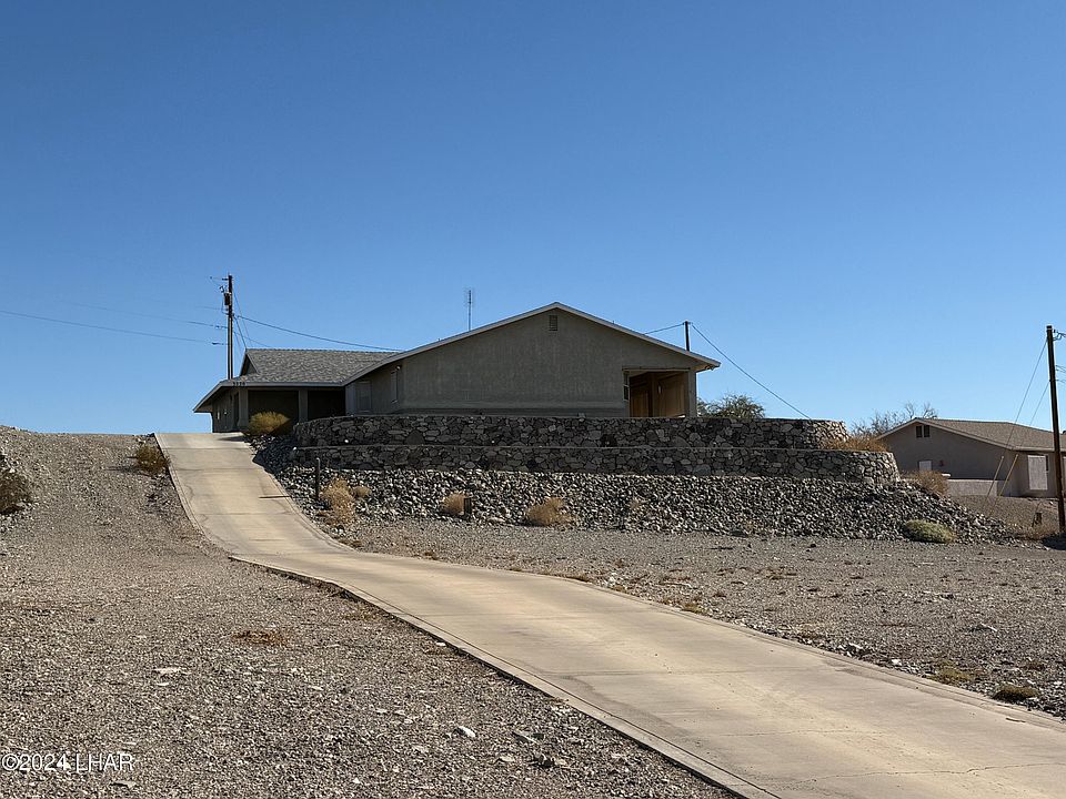 1st image of 3020 Aladdin Dr