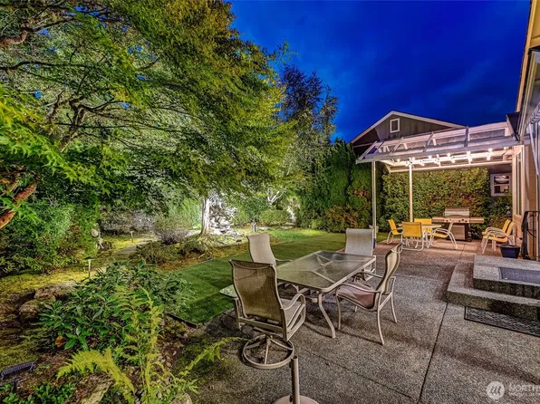 12203 235th Place NE, Redmond, WA 98053
