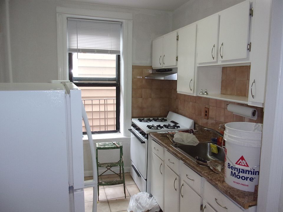 1st image of 3405 34th St APT 2