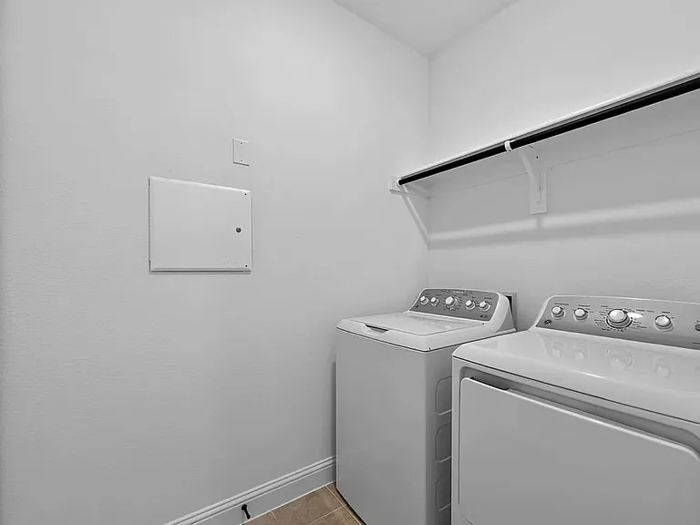 1105 Beebalm Mews — Photo 11
