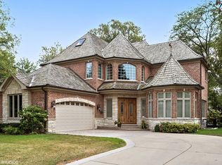 2801 Orchard Ln, Wilmette, IL 60091