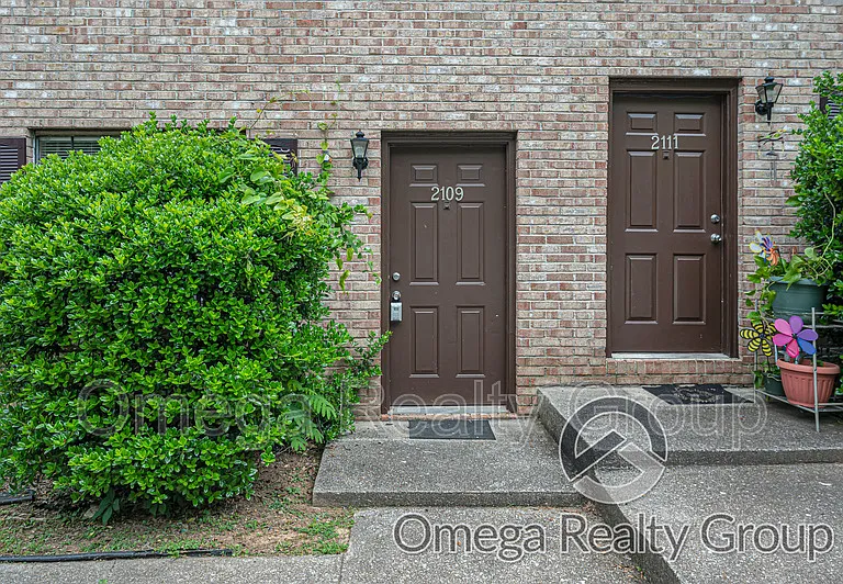 2109 Whetstone Ct — Photo 4