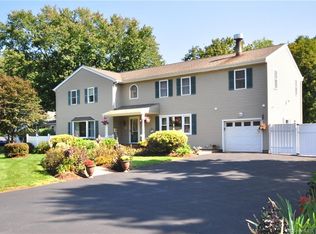 10 Franklin Ln, Windsor, CT 06095