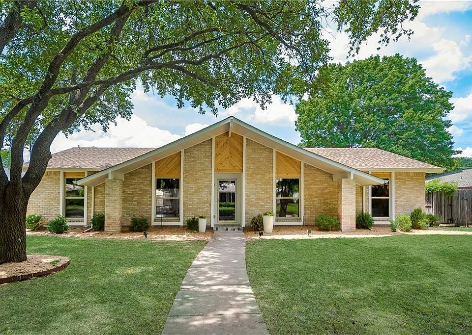 1st image of 4011 Latham Dr