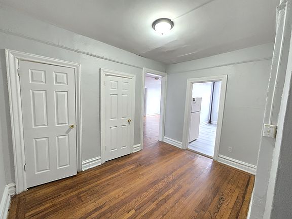 5th image of 160 Ellis Ave APT 409