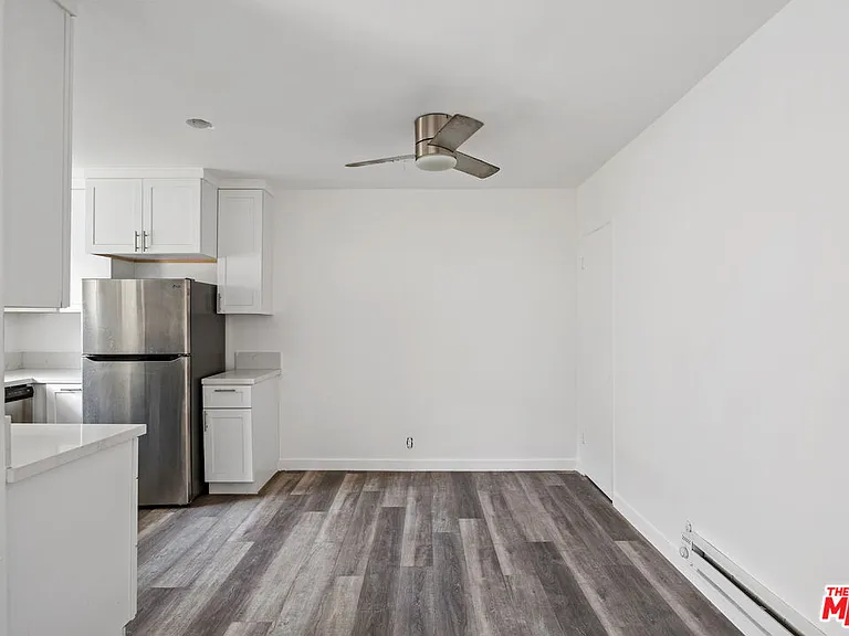733 N Hayworth Ave #4 — Photo 17
