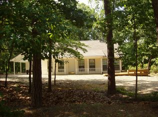 433 Knollwood Ln, Holly Lake Ranch, TX 75765