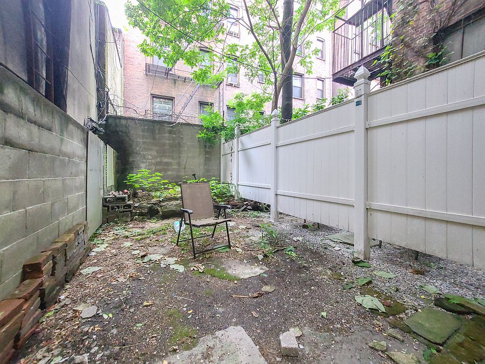 1st image of 354 E 78th St #1C1