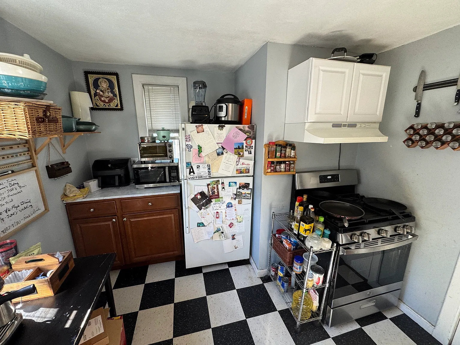 2 bed, 9999 sqft, $3,300 — Photo 4