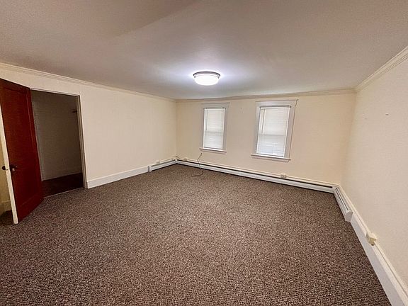 2nd image of 126 Jackson St #B
