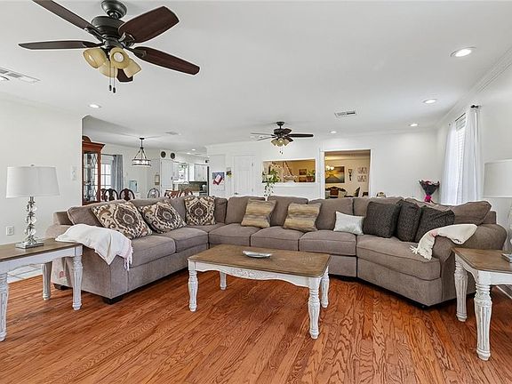 5th image of 5565 Trinity Dr