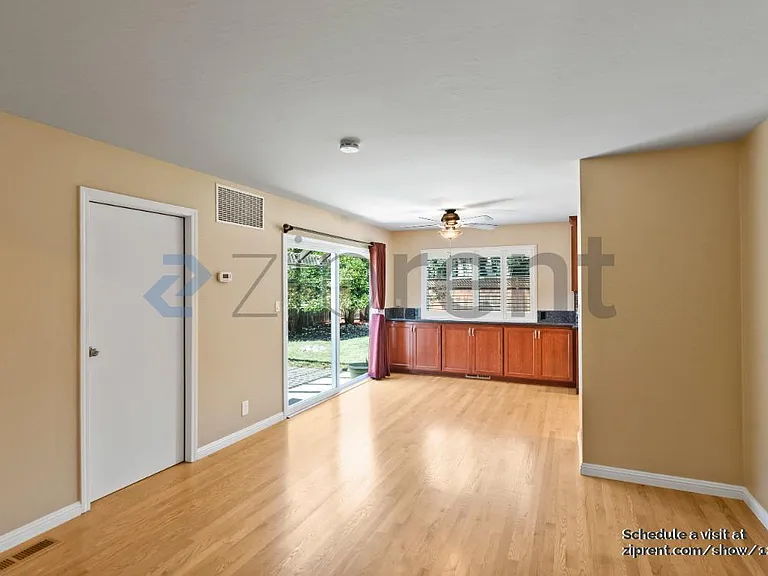 1602 Saint Regis Dr — Photo 13