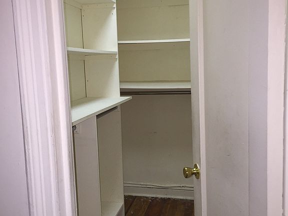 4th image of 4520 41st St