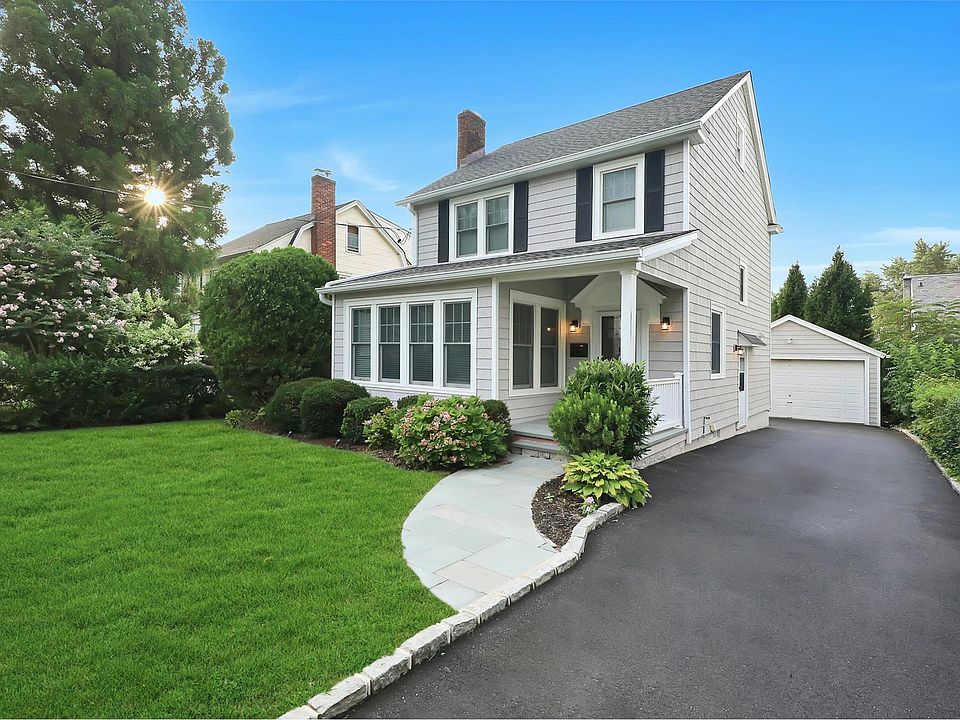 1st image of 157 Hillcrest Ave