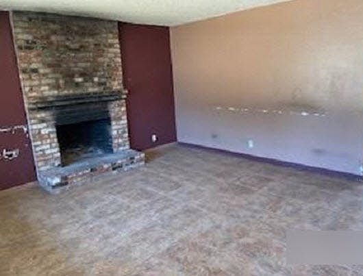 3rd image of 2212 Jefferson Way