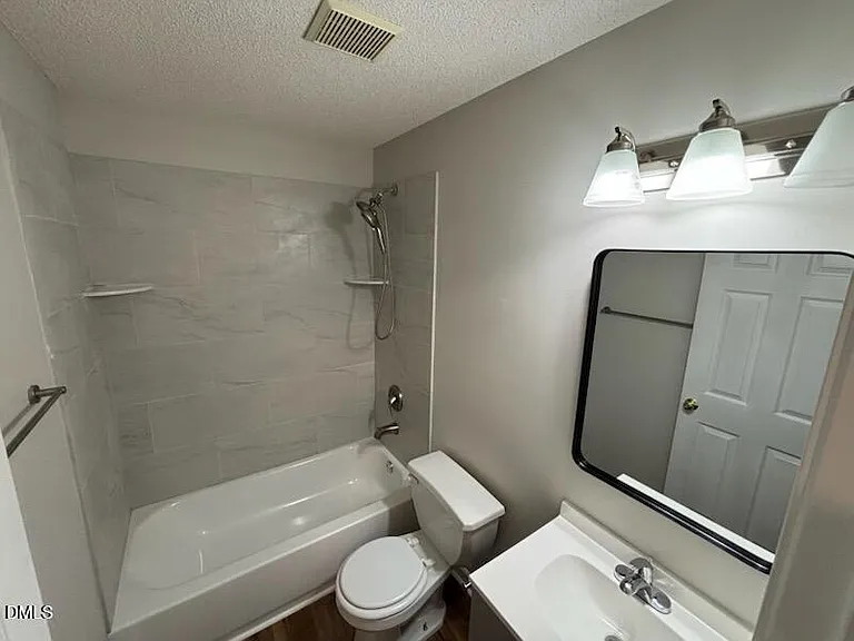 1920 Stroll Cir — Photo 17