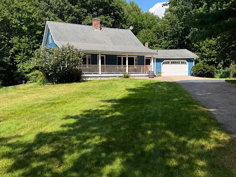 120 Dracut Rd — Photo 1