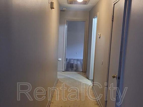 3rd image of 200 Harton Ave