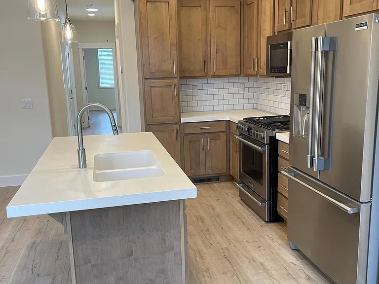 920 Capitola Ave #26 — Photo 8