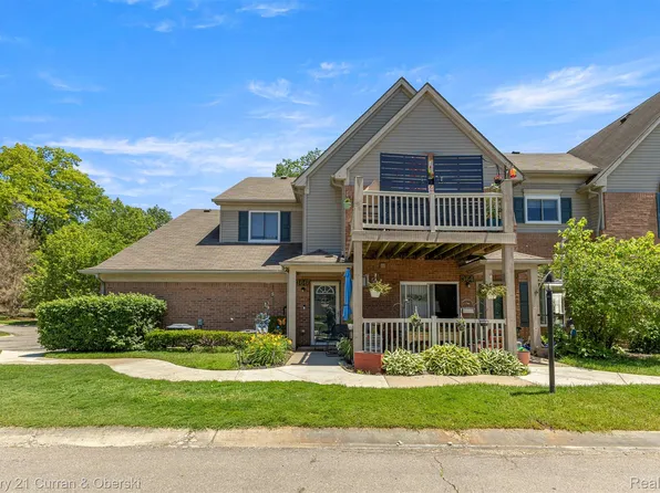 366 Marigold Cir, Westland, MI 48185