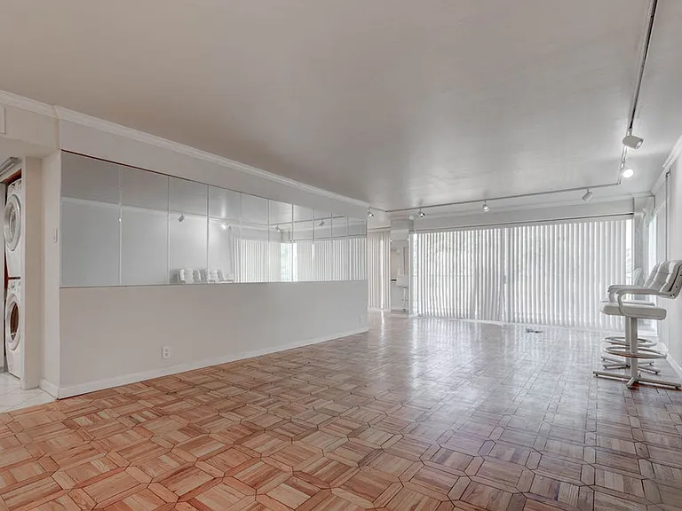 3111 Bel Air Dr #3A — Photo 35