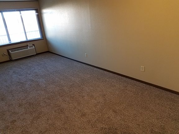 3rd image of 2269 Chaney Rd