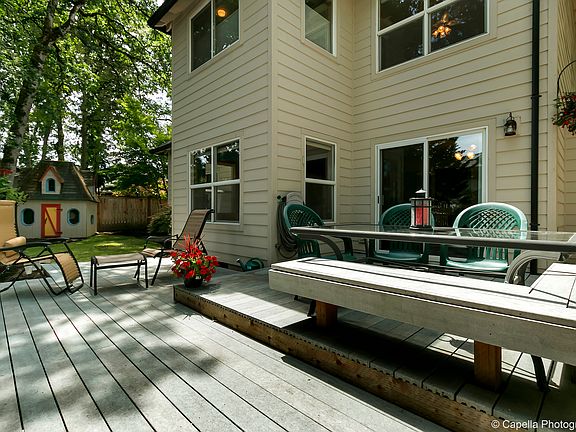 5th image of 2132 SE Nordlund Ct