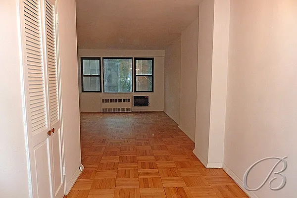 Sold by Bellmarc Realty | media 11