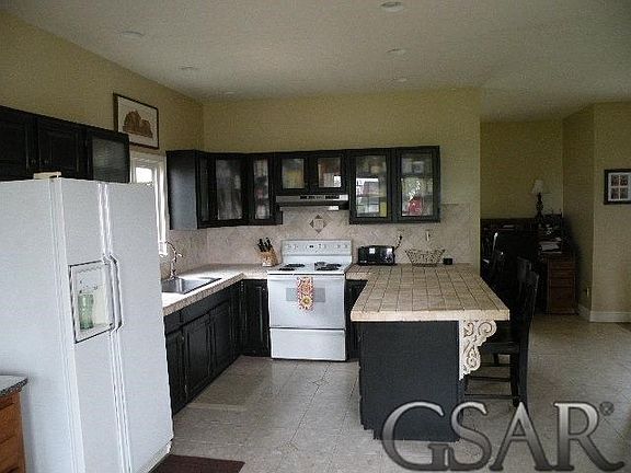 Kitchen with Marble Flooring