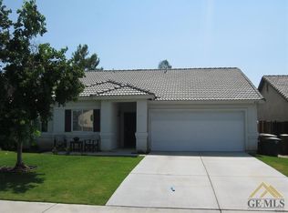412 Gandola Dr, Bakersfield, CA 93312