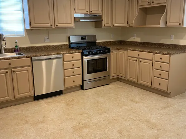 (undisclosed Address), Pt Chester, NY 10573