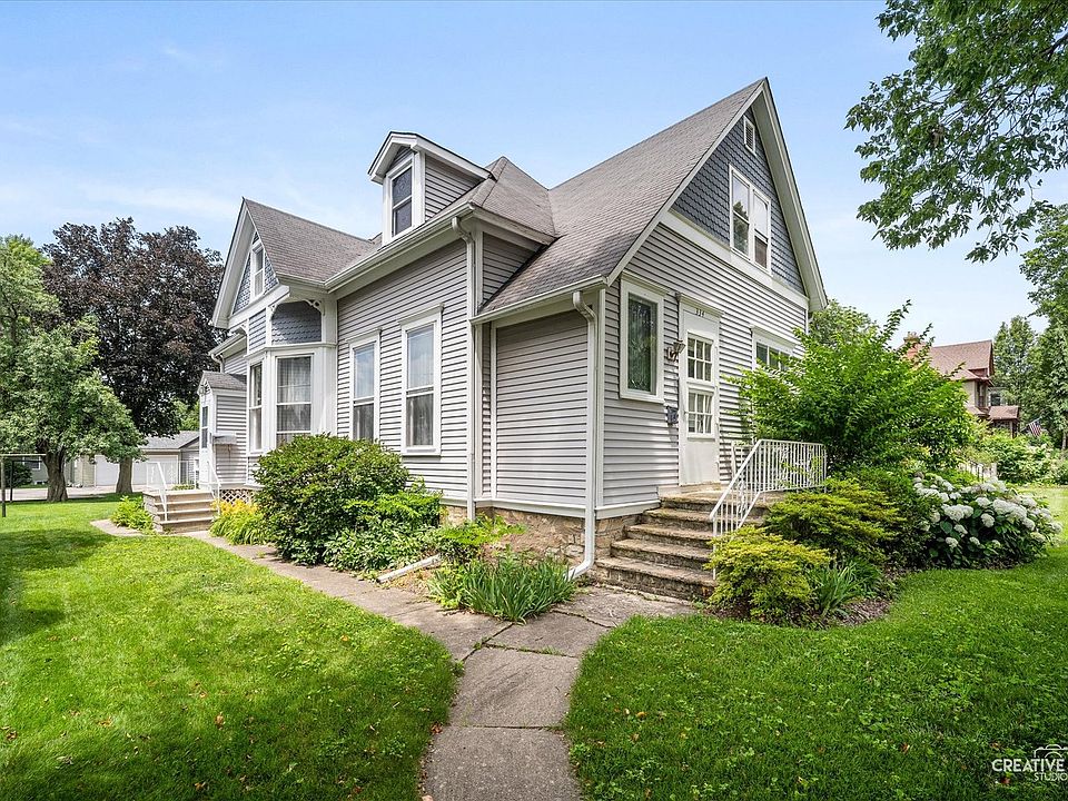 1st image of 334 Arbor Ave #2