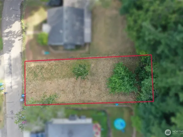 415 E Mommsen Street, McCleary, WA 98557