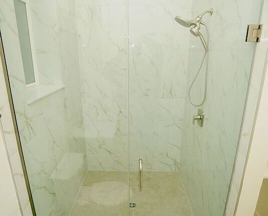 5th image of 1924 S Throop St Unit 1