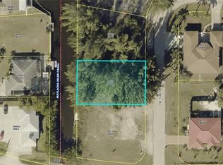810 SW 35th Pl, Cape Coral, FL 33991