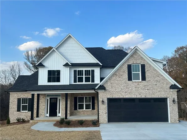 286 Pipers Rdg W, Winston Salem, NC 27127