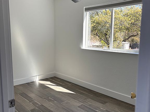 5th image of 1695 Ronne Dr #A