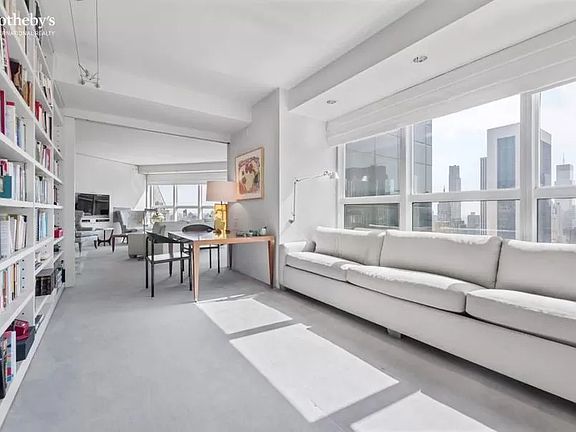 4th image of 146 W 57th St APT 46D