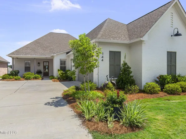 144 Herons Bay Cir, Madison, MS 39110