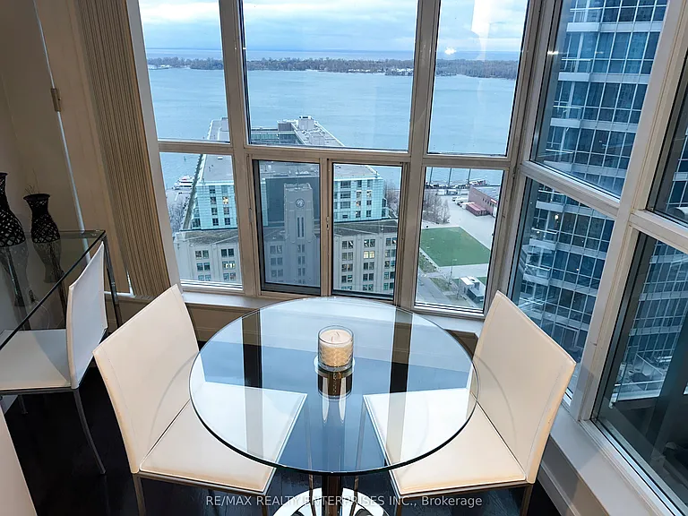 8 York St #2710 — Photo 8