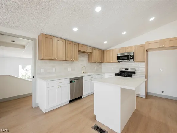 3442 Gulf Shores Dr, Las Vegas, NV 89122