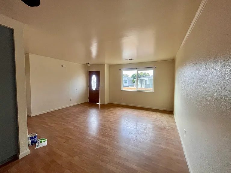 1829 Cherokee Dr #0 — Photo 12