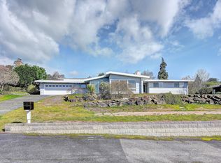 3934 SW 109th St, Seattle, WA 98146